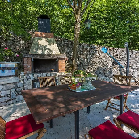 Hundefreundliche Mit Meerblick, Privatpool, Mediterranem Garten * Grižane