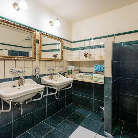 Hundefreundliche Mit Meerblick, Privatpool, Mediterranem Garten Prázdninový dům Grižane