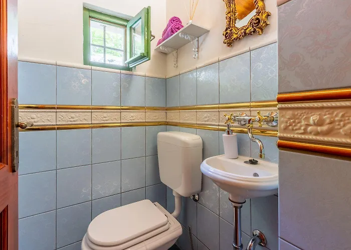 Hundefreundliche Mit Meerblick, Privatpool, Mediterranem Garten * Grižane