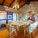 Hundefreundliche Mit Meerblick, Privatpool, Mediterranem Garten *